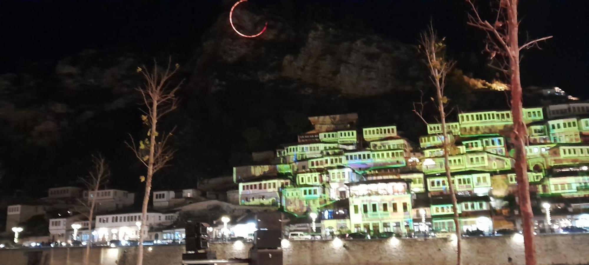Bujtina Musta Guest House Berat Ngoại thất bức ảnh